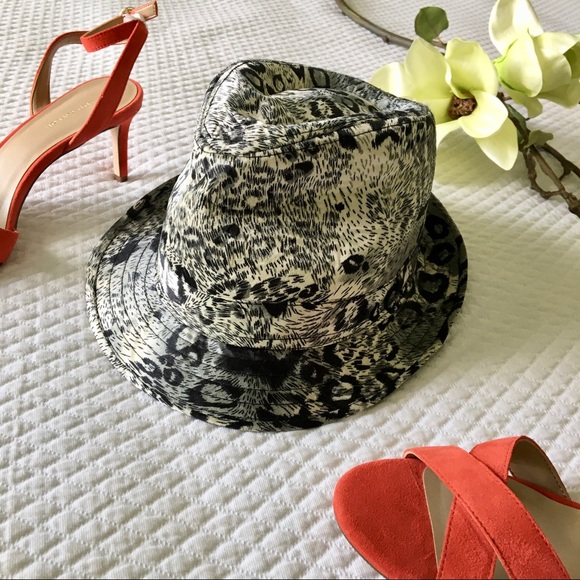 Hat - Picture 6 of 6